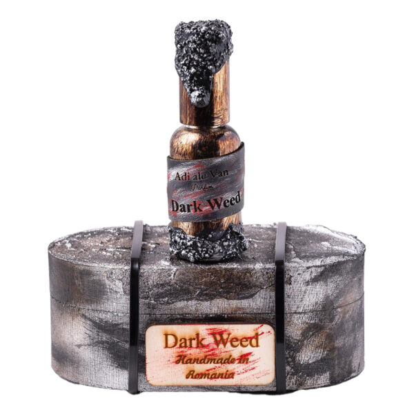 dark weed 2 adi ale van daring light perfumes niche barcelona 600x600 - Dark Weed