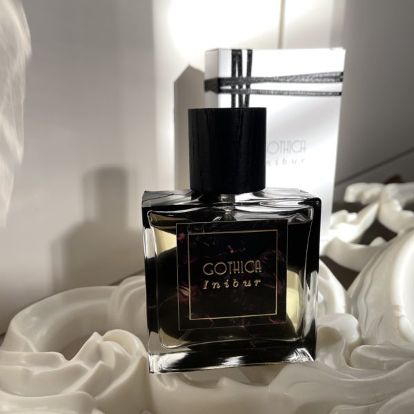 inibur gothica box daring light perfumes niche barcelona 600x600 - Inibur